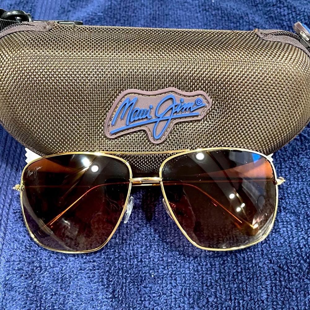 Maui Jim Aviators.